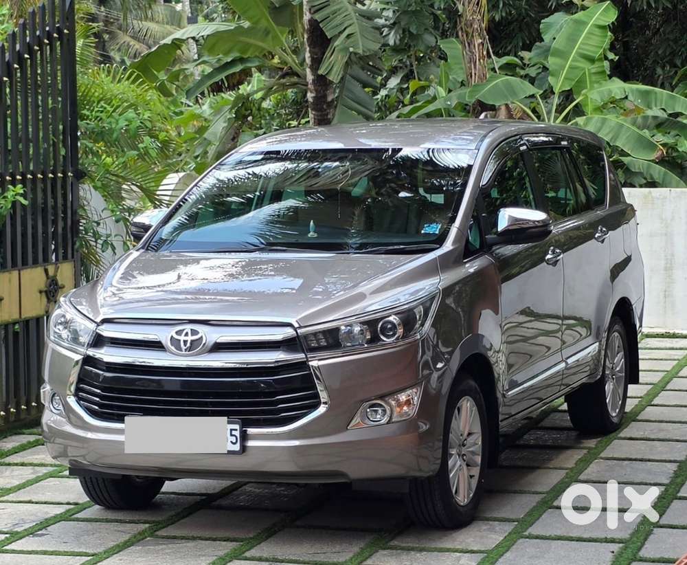 Innova Crysta 2.8zx Diesel Automatic