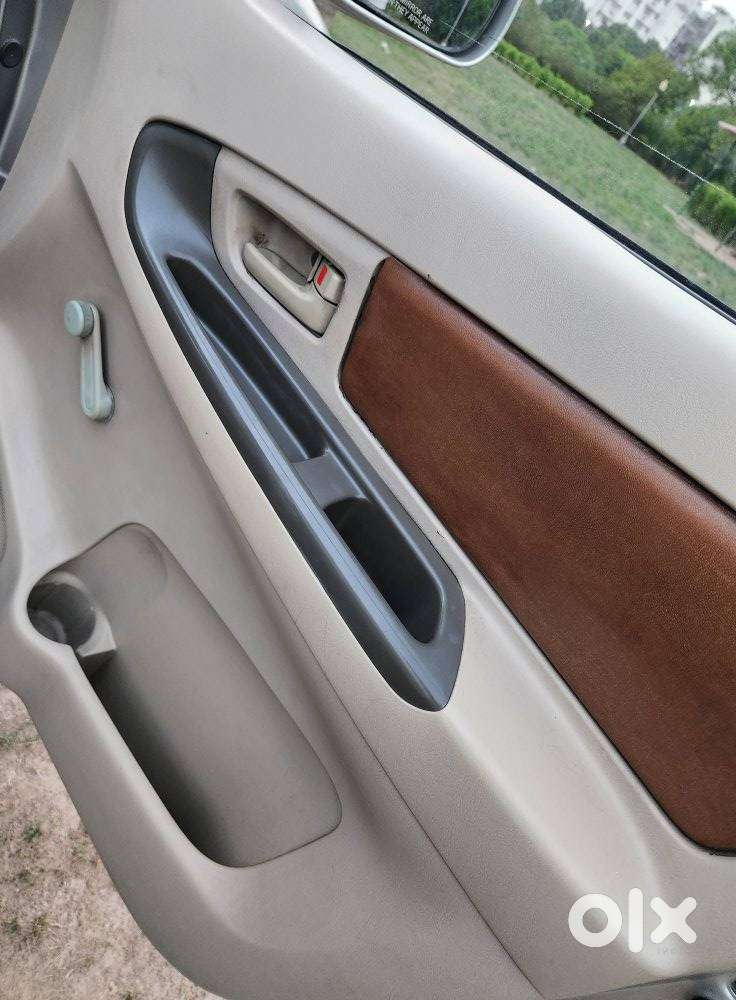 Toyota Innova 2.5 Ev (diesel) Ms 8 Seater Bs Iv, 2006, Diesel