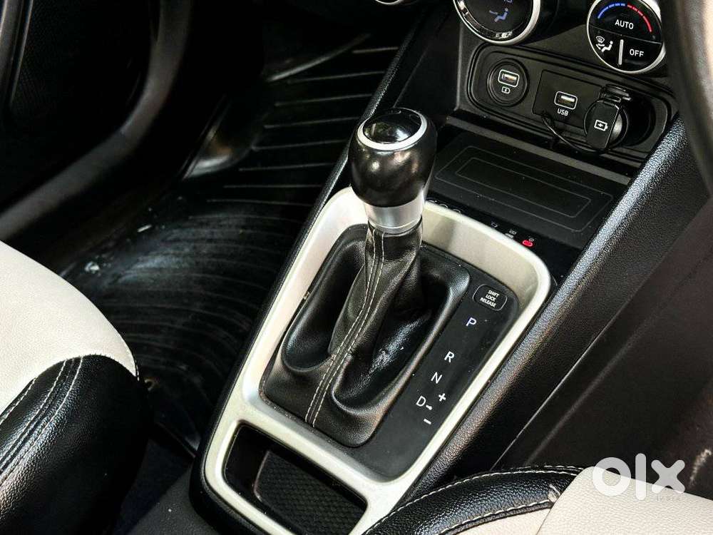 Hyundai Venue Sx Dual Tone Turbo, 2019, Petrol