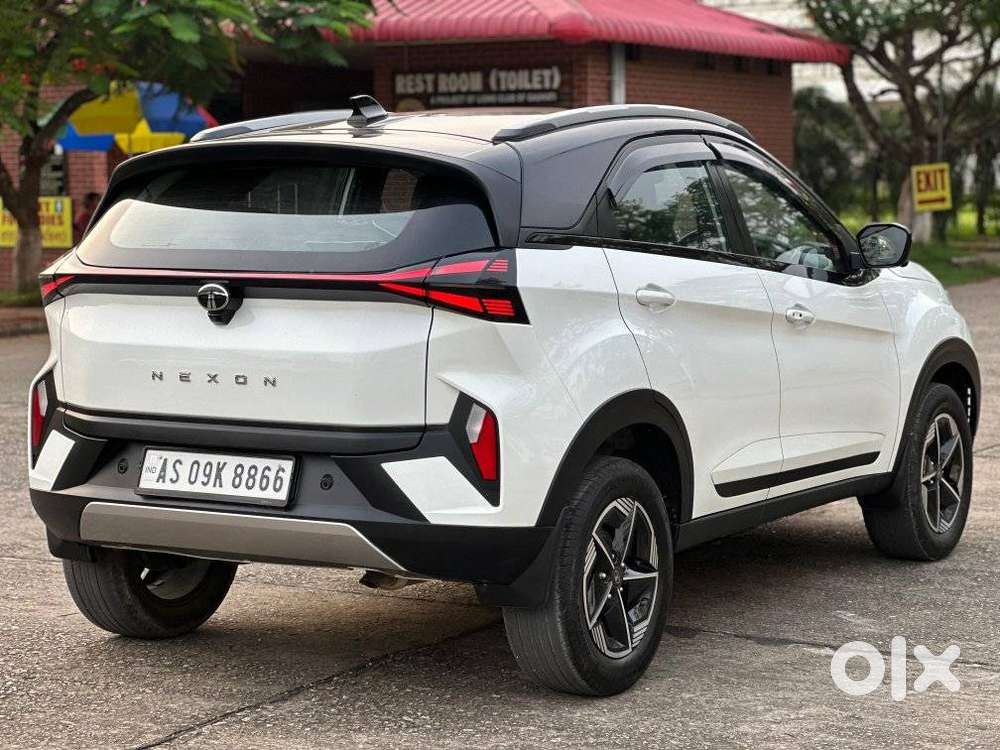 Tata Nexon Fearless Plus S 1.2 Revotron Petrol 6mt Dt, 2024, Petrol