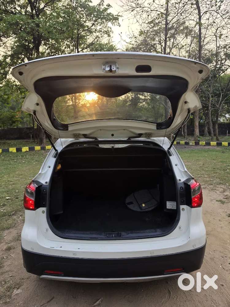 Maruti Suzuki Scross Zeta  Nov 2018 Well Maintained And In Condition