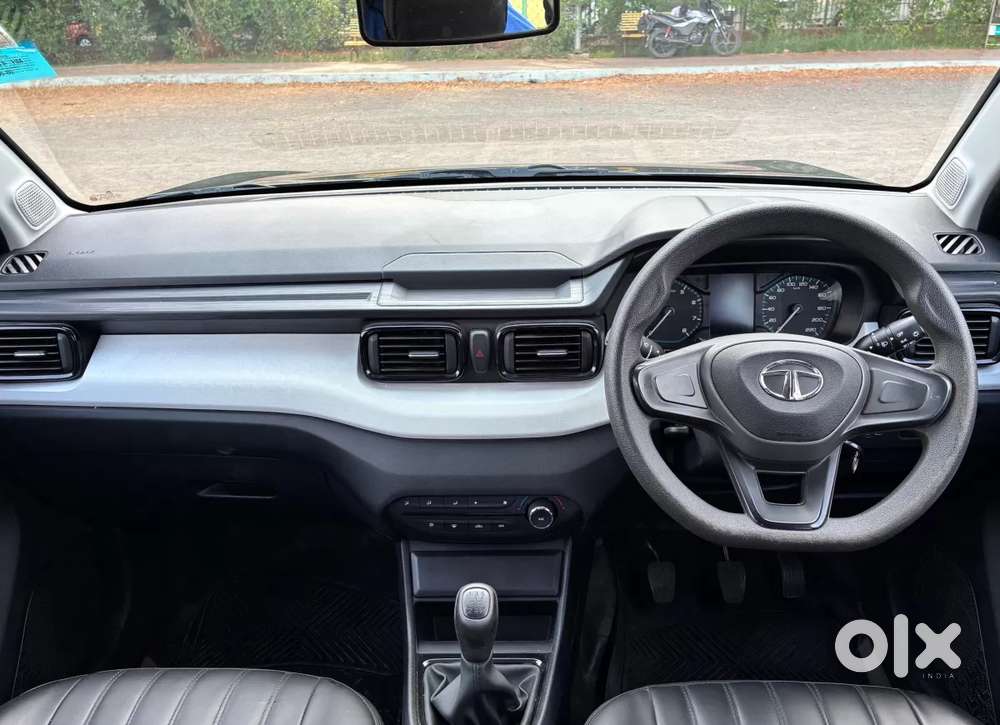 Tata Punch Pure, 2022, Petrol