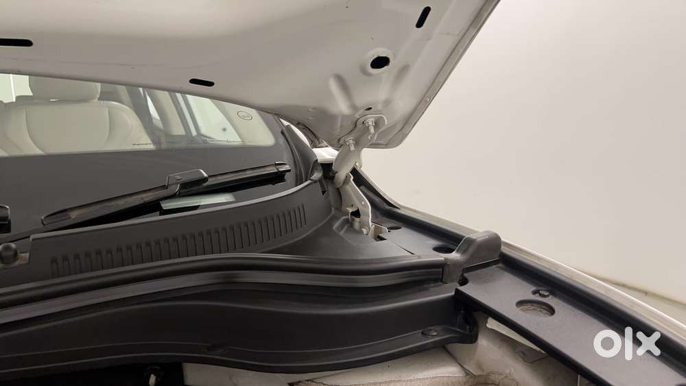 Mahindra Xuv700 2.2 Ax 7 Diesel At Luxury Pack Str, 2022, Diesel