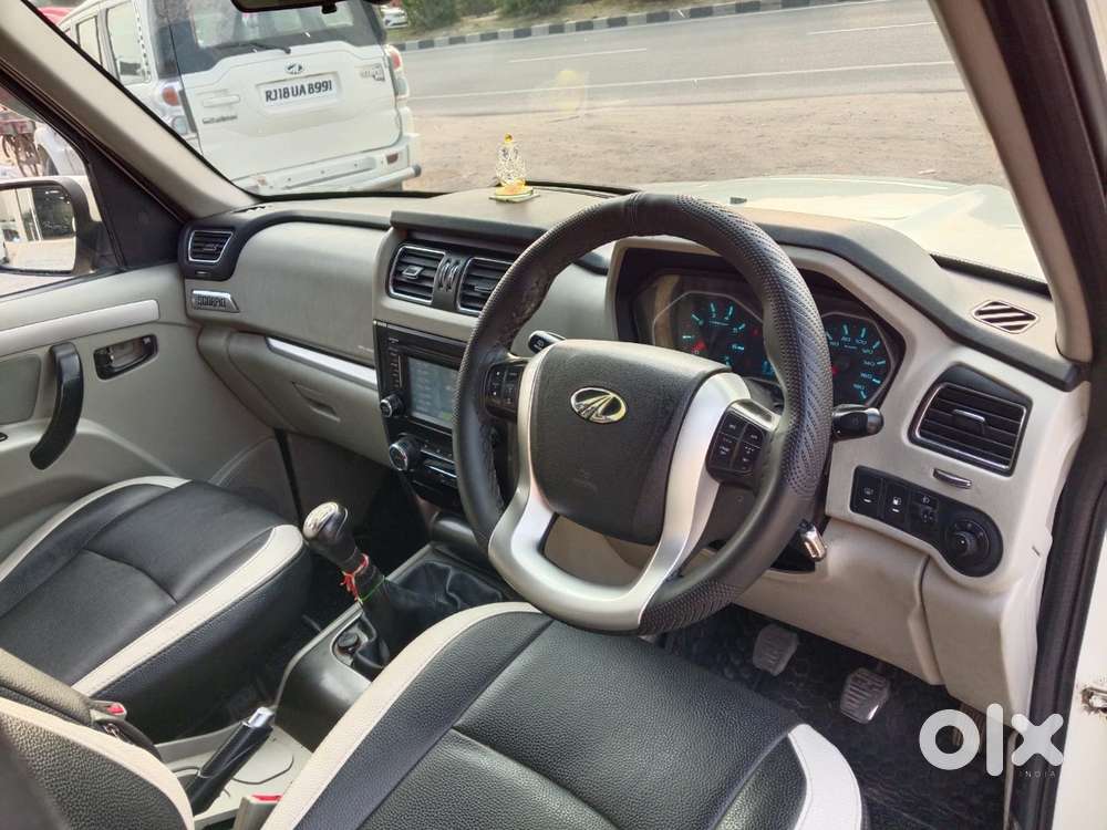 Mahindra Scorpio S10, 2017, Diesel