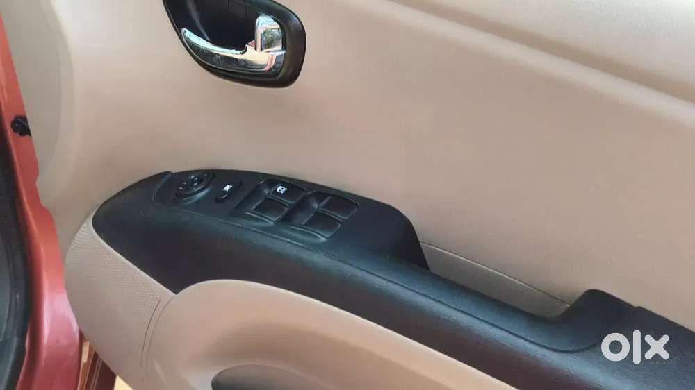 Hyundai I10 2010 1st Owner Tax Updated Till 2030