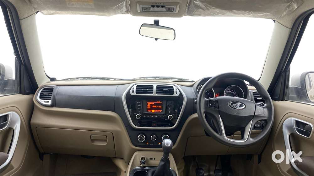 Mahindra Tuv 300 Mhawk100 T8, 2017, Diesel