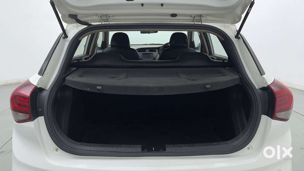 Hyundai Elite I20 Sportz Plus, 2020, Petrol