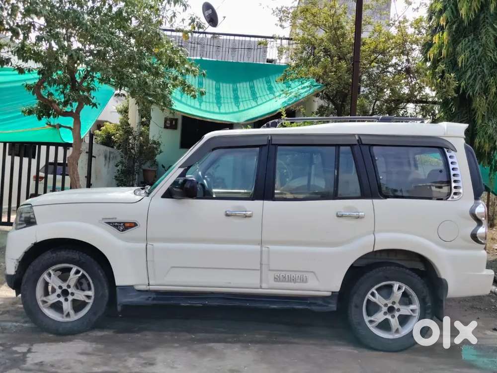 Mahindra Scorpio 2016