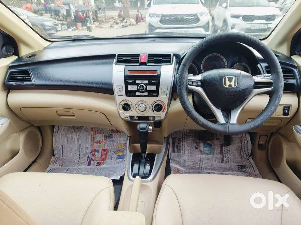 Honda City 2011-2013 V At Exclusive, 2011, Petrol