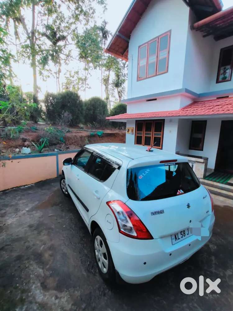 Maruti Suzuki Swift 2013 Petrol Well Maintained,