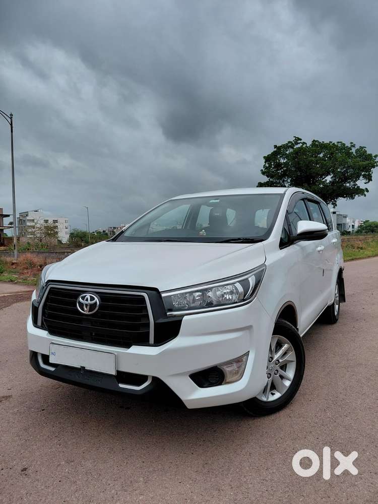 Toyota Innova Crysta 2.4 G Mt, 2023, Diesel