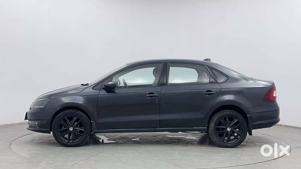 Skoda Rapid 1.0 Ambition Tsi At, 2021, Petrol