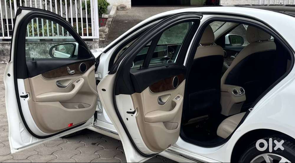 Mercedes Benz C-220 Cdi Avantgarde 59000 Kms Chandigarh Registration..