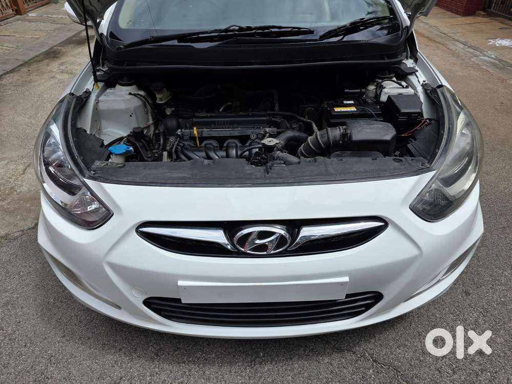 Hyundai Verna Vtvt 1.6 Sx, 2012, Petrol