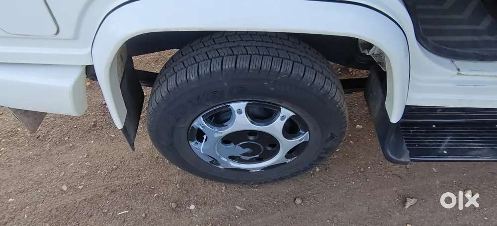 Mahindra Bolero Power Plus Bs4 2020 (pearl White)