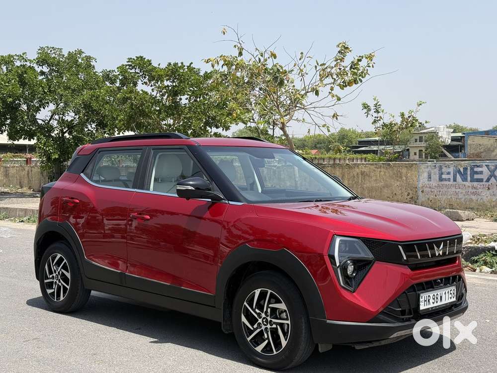 Mahindra Xuv 3xo Ax5 Pm At, 2025, Petrol