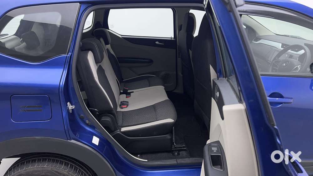 Renault Triber Rxz Easy-r Amt, 2022, Petrol