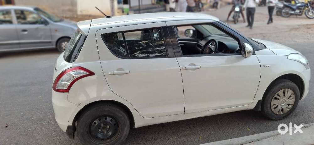 Maruti Suzuki Swift 2011-2014 Vxi, 2012, Petrol