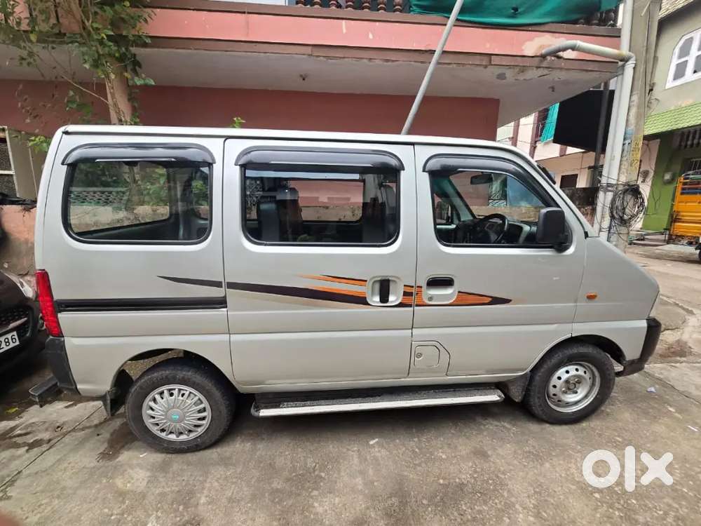 Maruti Suzuki Eeco 2022 Cng & Petrol  68000 Km Driven