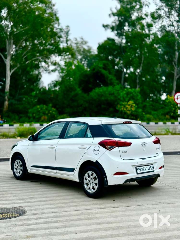 Hyundai I20 Sportz 1.2 Bs-iv, 2017, Petrol