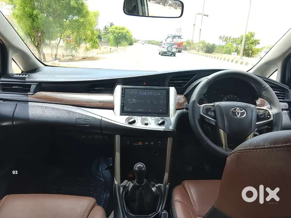 Toyota Innova Crysta 2023