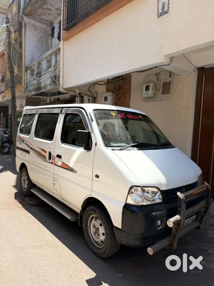 Maruti Suzuki Eeco 2016