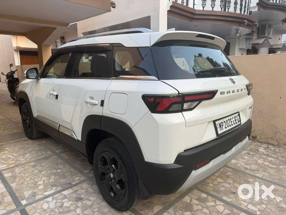 2023 Maruti Suzuki Brezaa Zxi