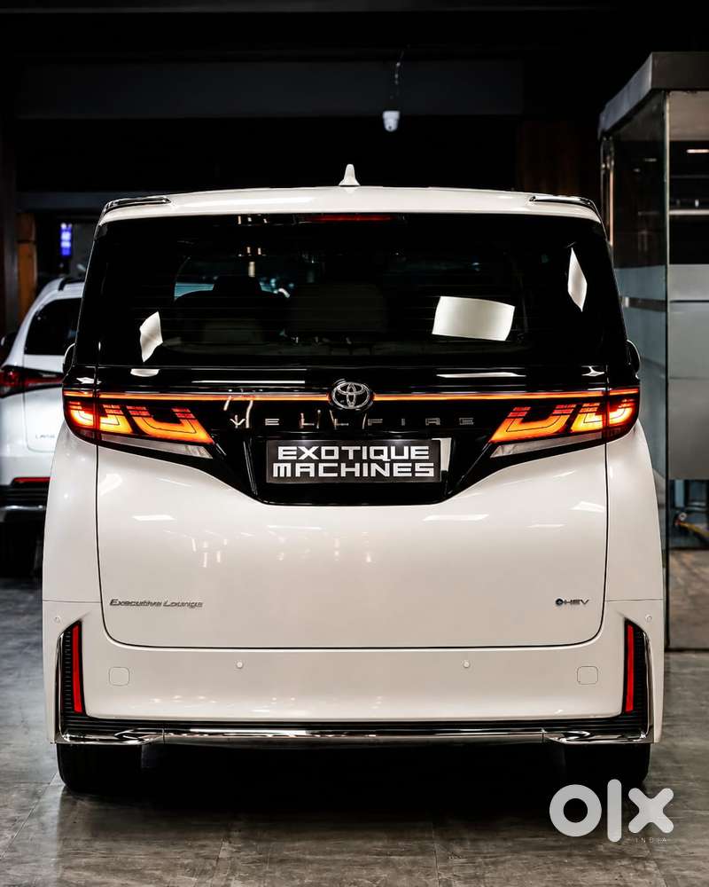 Toyota Vellfire Vip – Executive Lounge, 2024