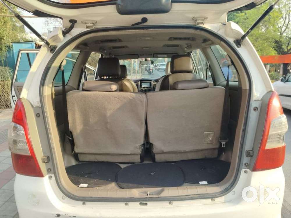 Toyota Innova 2.5 G (diesel) 7 Seater, 2016, Diesel