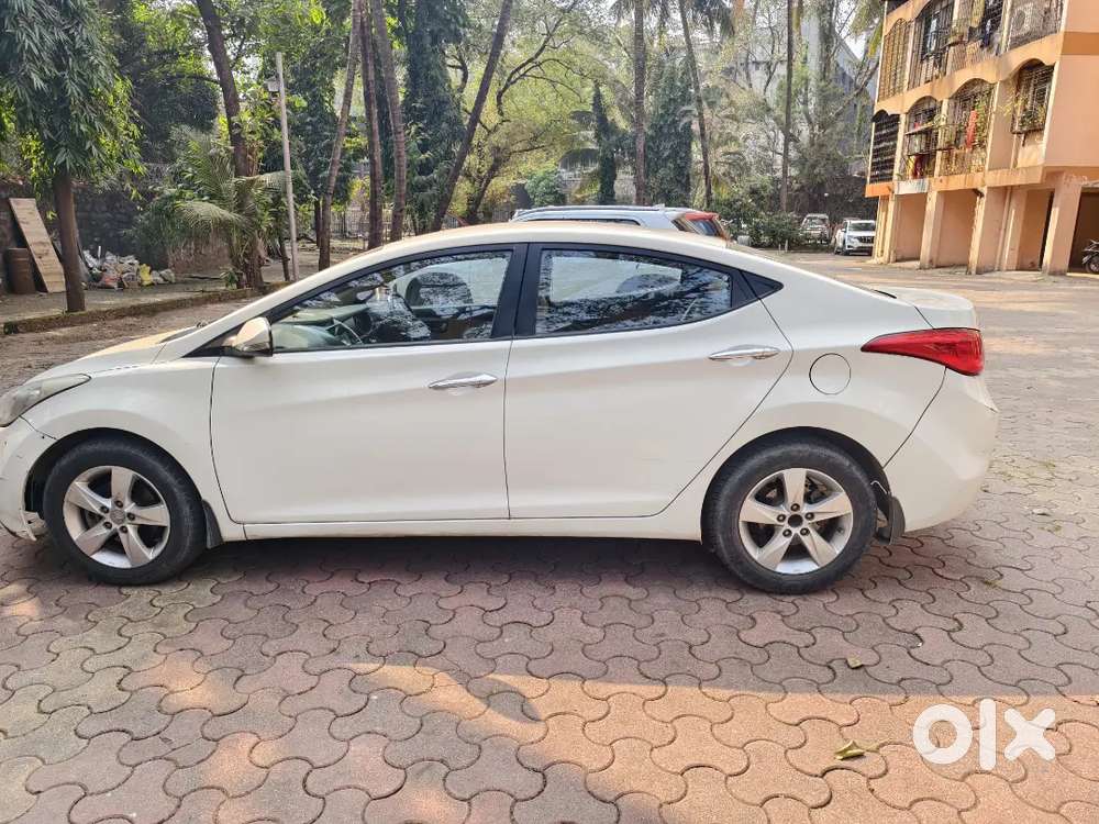 Hyundai Elantra Diesel 2012  Manual  Well Maintained  White