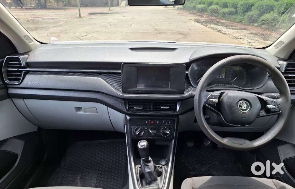Skoda Kushaq 1.0 Tsi Active, 2021, Petrol