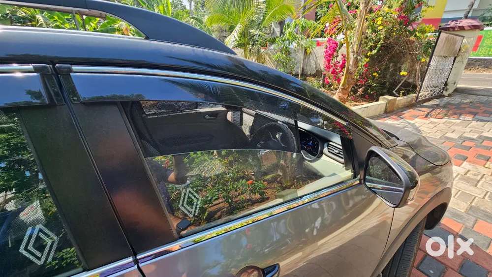 New  Model Dual Tone Fully Automatic Ventilated Seats Accesll