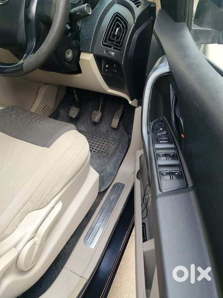 Mahindra Xuv500 W4, 2016