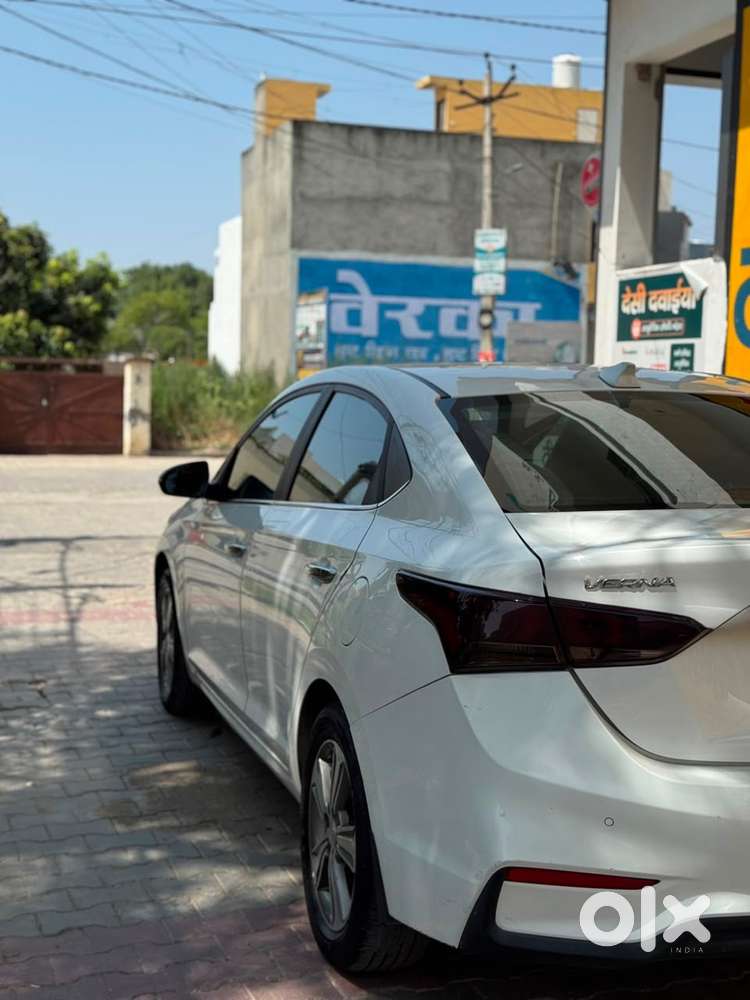 Hyundai Verna
