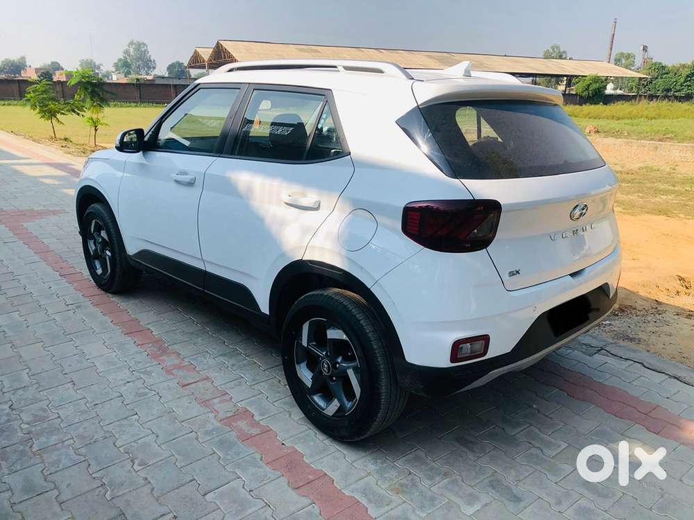 Hyundai Venue Diesel Manual 2019