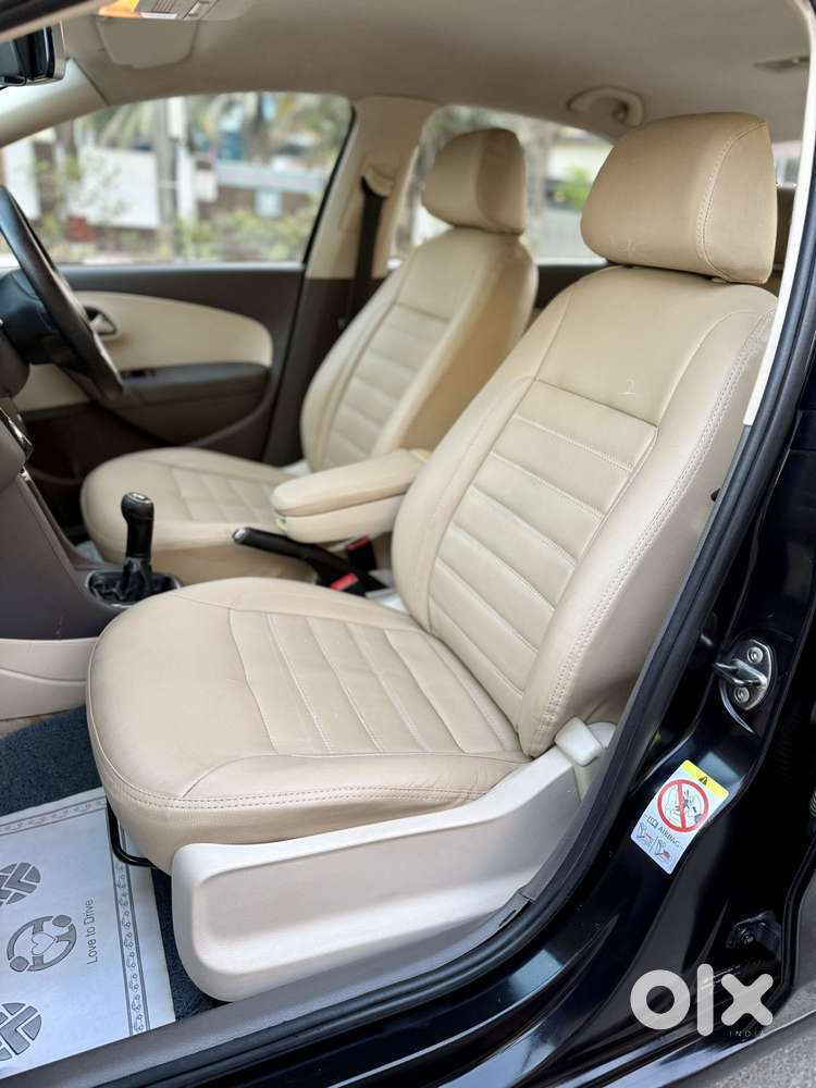 Volkswagen Vento 2010-2013 Petrol Highline, 2011, Petrol