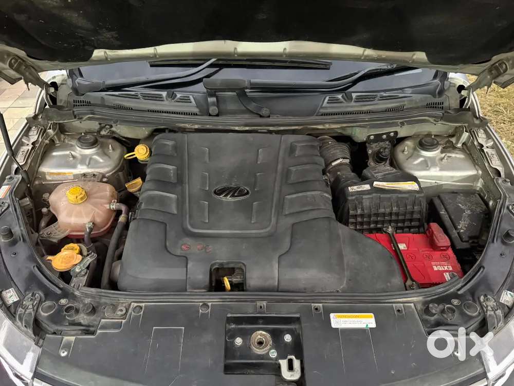 Mahindra Xuv 500 W11