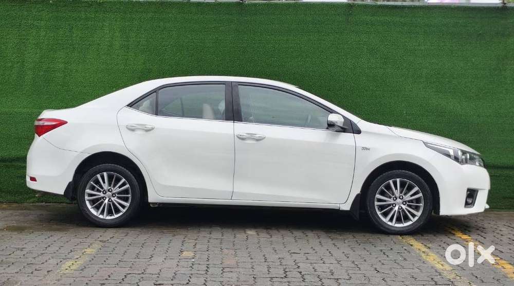 Toyota Corolla Altis, 2014, Petrol