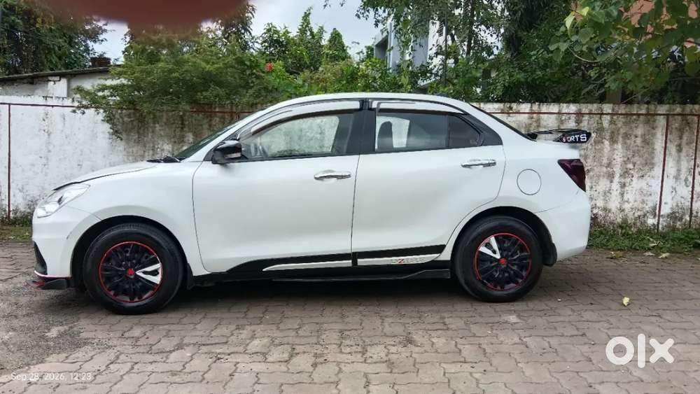 Maruti Suzuki Dzire 1.2 Vxi, 2022, Petrol