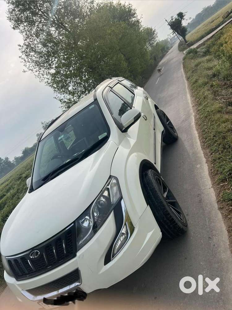 Mahindra Xuv700 12 Diesel Good Condition