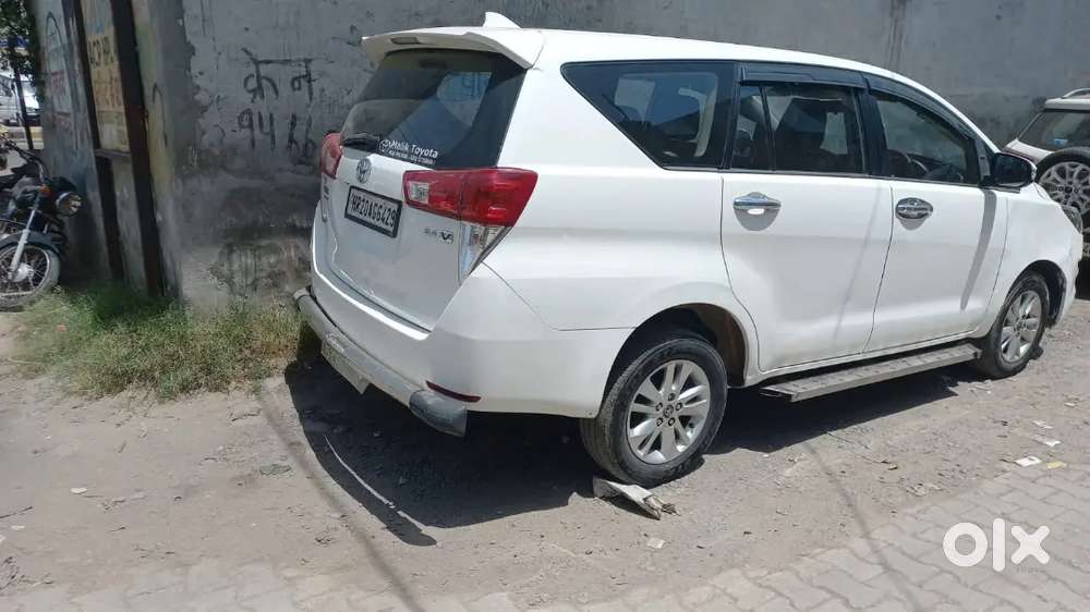Toyota Innova Hycross 2016