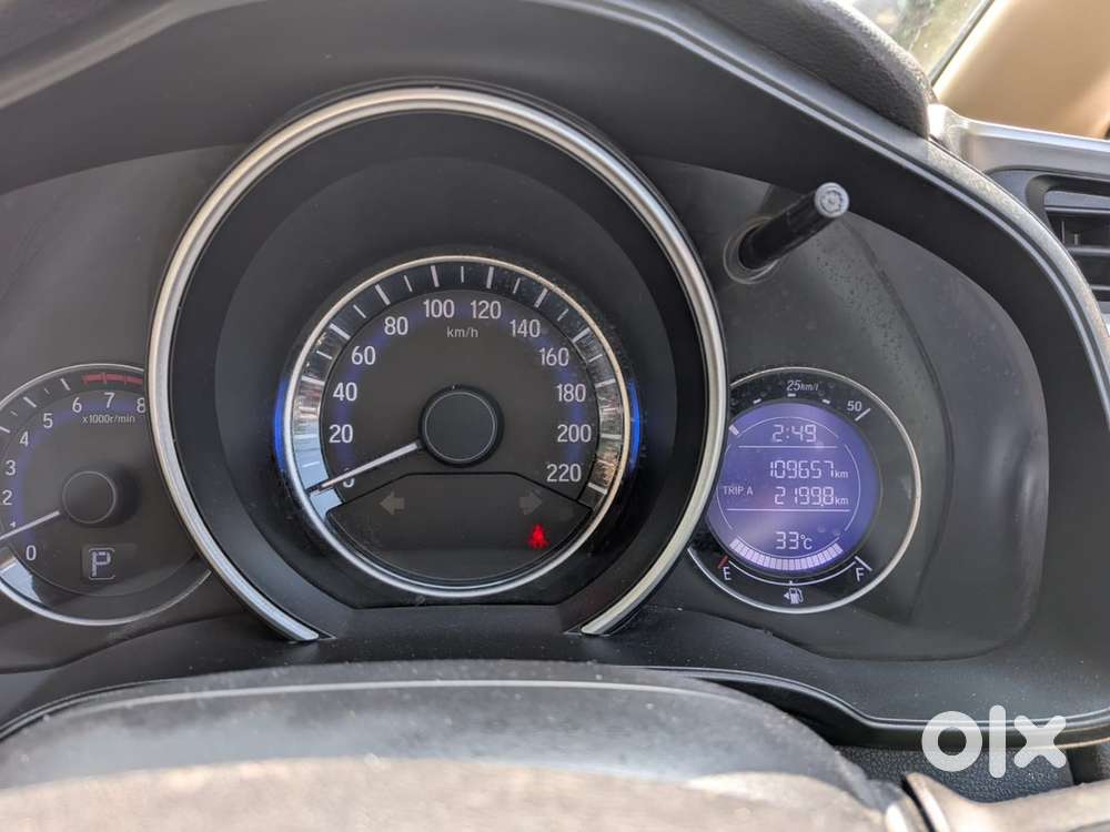 Doctor Owned Excellent Condition Automatic Honda Jazz Petrol 2016