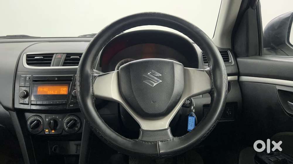 Maruti Suzuki Swift Vvt Vxi, 2016, Petrol