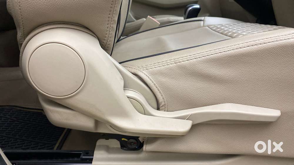 Maruti Suzuki Swift Dzire Amt Zxi, 2020, Petrol