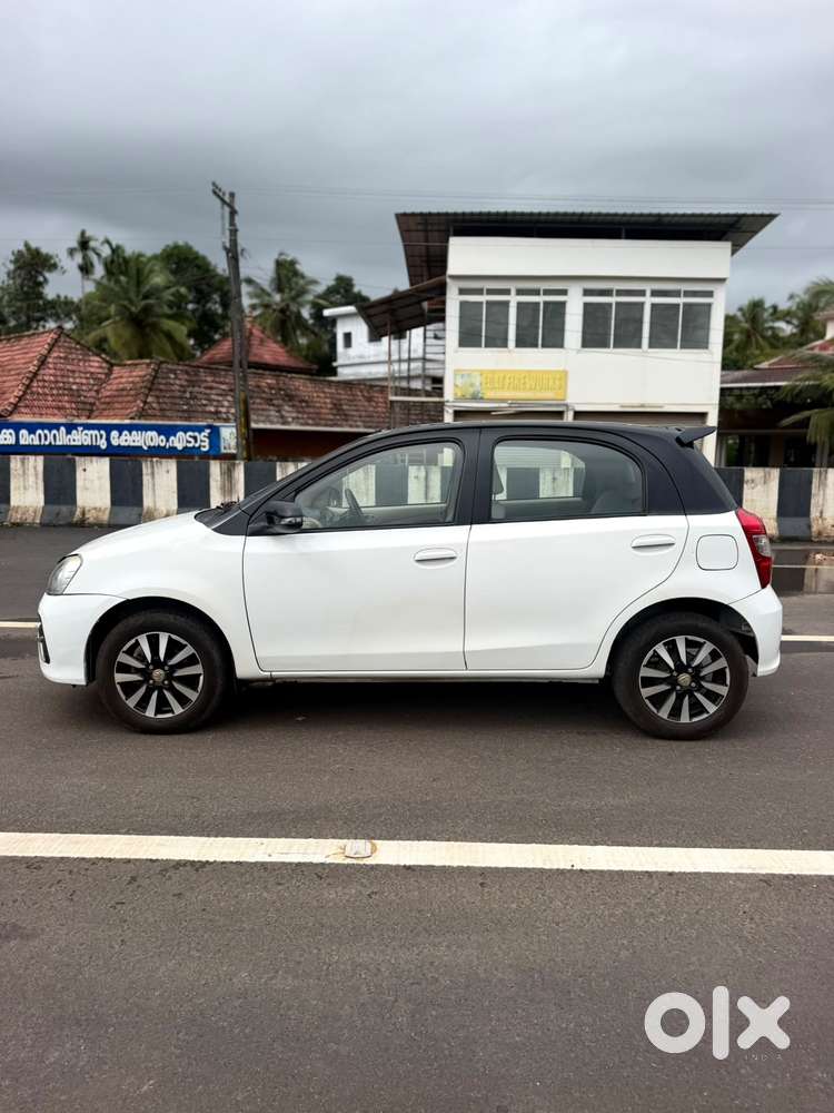Toyota Etios Liva 1.2 V, 2017, Petrol