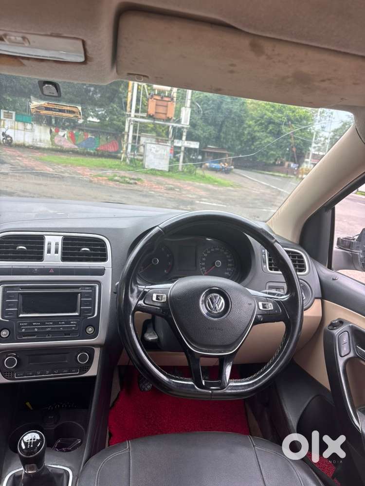 Volkswagen Polo Petrol 2016