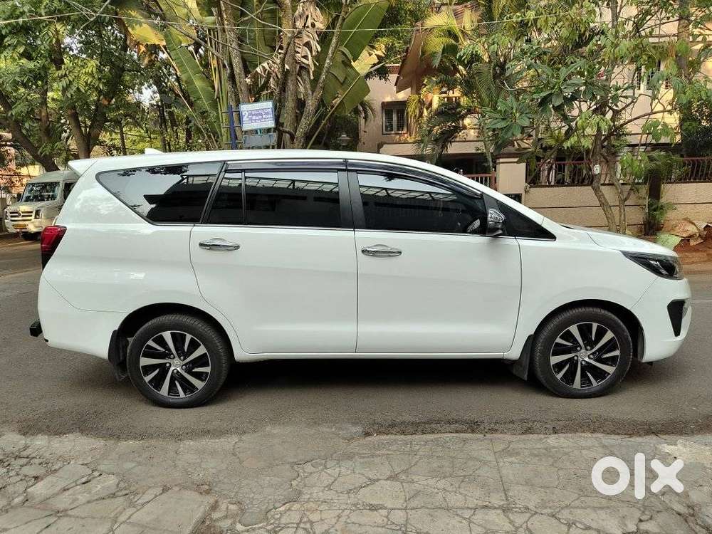 Toyota Innova Crysta 2.4 Z 7 Str, 2022, Diesel
