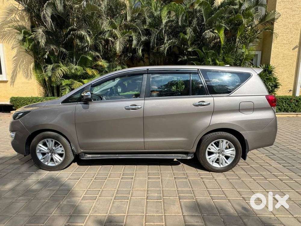 Toyota Innova Crysta 2.8z Automatic, 2018, Diesel