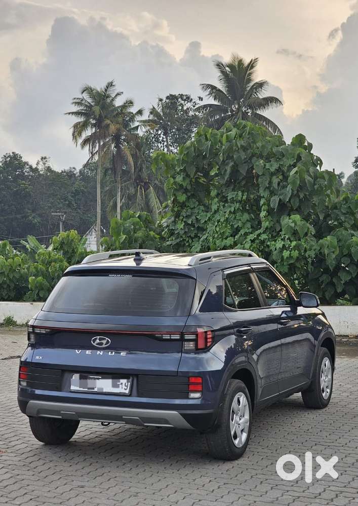 Hyundai Venue 1.5 Crdi Sx (o), 2023, Petrol