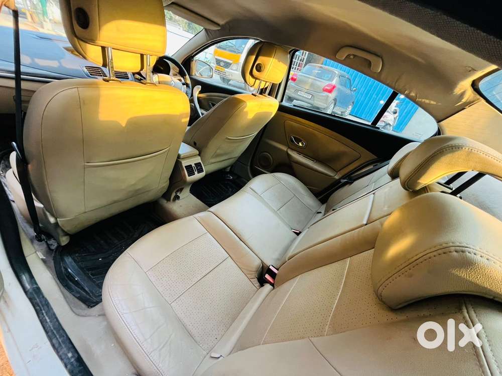 Renault Fluence, 2011, Petrol